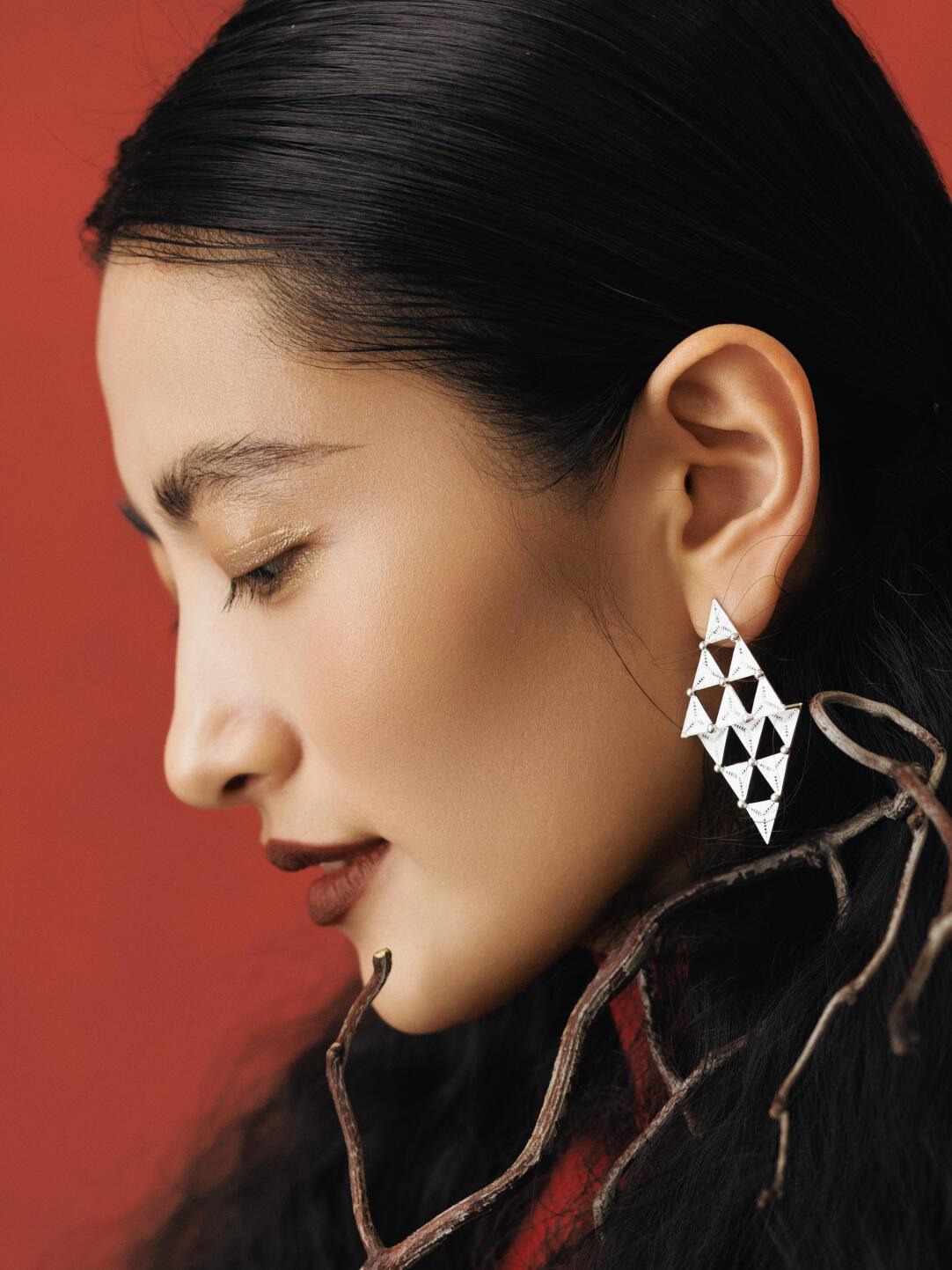 Handcrafted Miao Filigree Silver Earrings – “Rhombus”