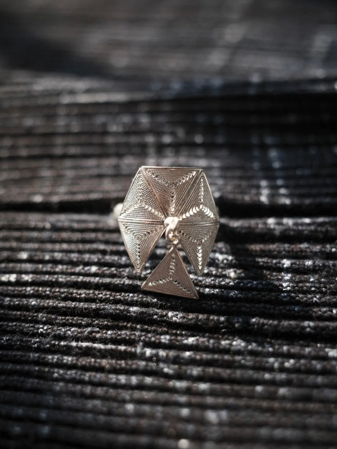 Handcrafted Miao Filigree Silver Ring – “Fractured Snow”