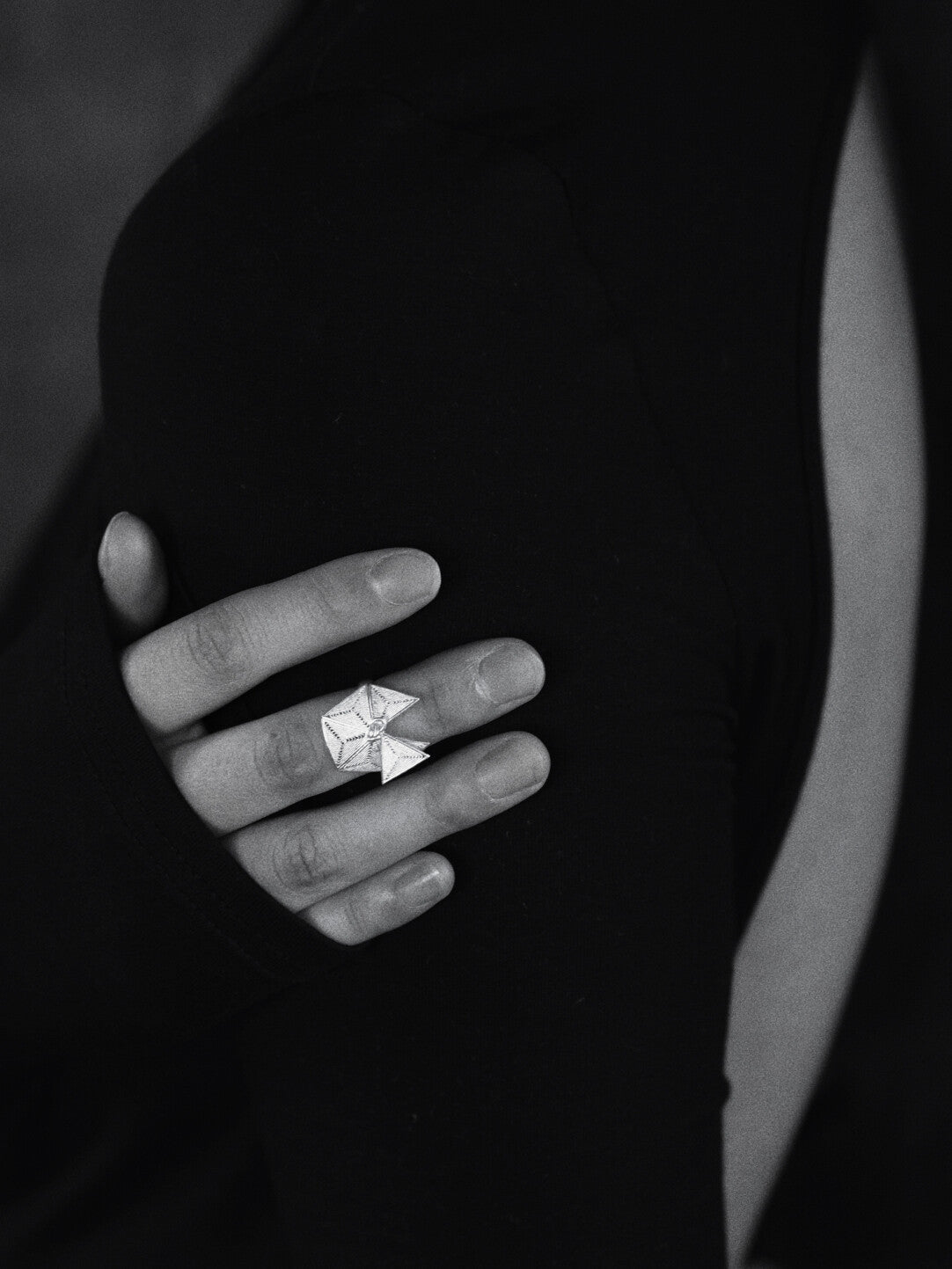 Handcrafted Miao Filigree Silver Ring – “Fractured Snow”